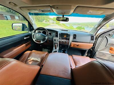 2013 Toyota Tundra Platinum   - Photo 11 - Muscle Shoals, AL 35661