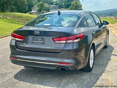2018 Kia Optima LX   - Photo 3 - Muscle Shoals, AL 35661
