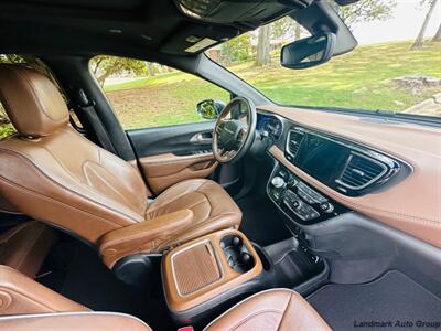 2020 Chrysler Pacifica Limited   - Photo 9 - Muscle Shoals, AL 35661