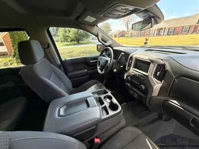 2022 Chevrolet Silverado 1500 Limited Custom Trail Boss   - Photo 10 - Muscle Shoals, AL 35661