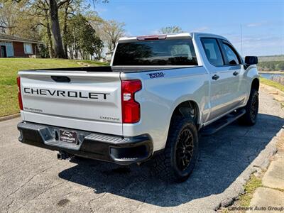 2022 Chevrolet Silverado 1500 Limited Custom Trail Boss   - Photo 5 - Muscle Shoals, AL 35661