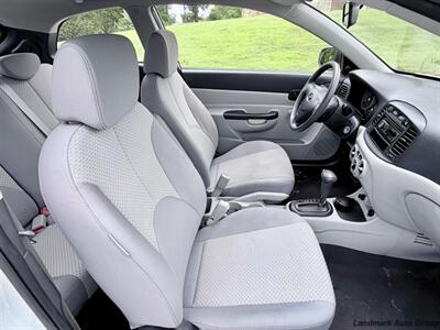 2010 Hyundai ACCENT Blue - Photo 8 - Muscle Shoals, AL 35661