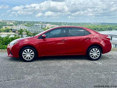 2014 Toyota Corolla LE   - Photo 2 - Muscle Shoals, AL 35661