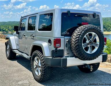 2015 Jeep Wrangler Unlimited Sahara   - Photo 3 - Muscle Shoals, AL 35661