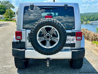 2015 Jeep Wrangler Unlimited Sahara   - Photo 4 - Muscle Shoals, AL 35661