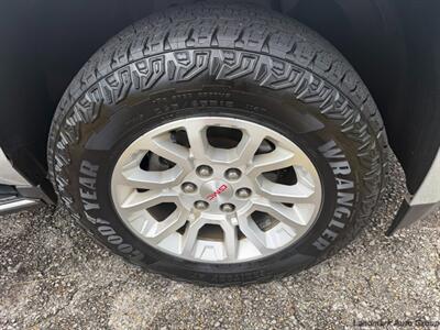 2017 GMC Yukon SLT - Photo 13 - Muscle Shoals, AL 35661