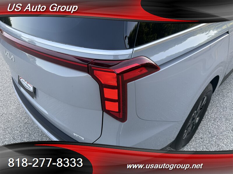 2027 Kia Carnival Hybrid LXS - Photo 9 - Sun Valley, CA 91352