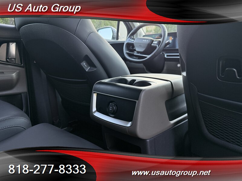 2027 Kia Carnival Hybrid LXS - Photo 29 - Sun Valley, CA 91352