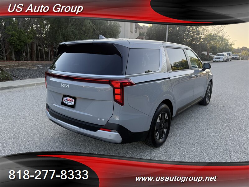 2027 Kia Carnival Hybrid LXS - Photo 5 - Sun Valley, CA 91352