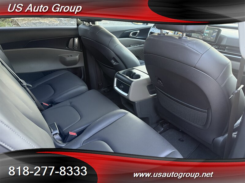 2027 Kia Carnival Hybrid LXS - Photo 26 - Sun Valley, CA 91352