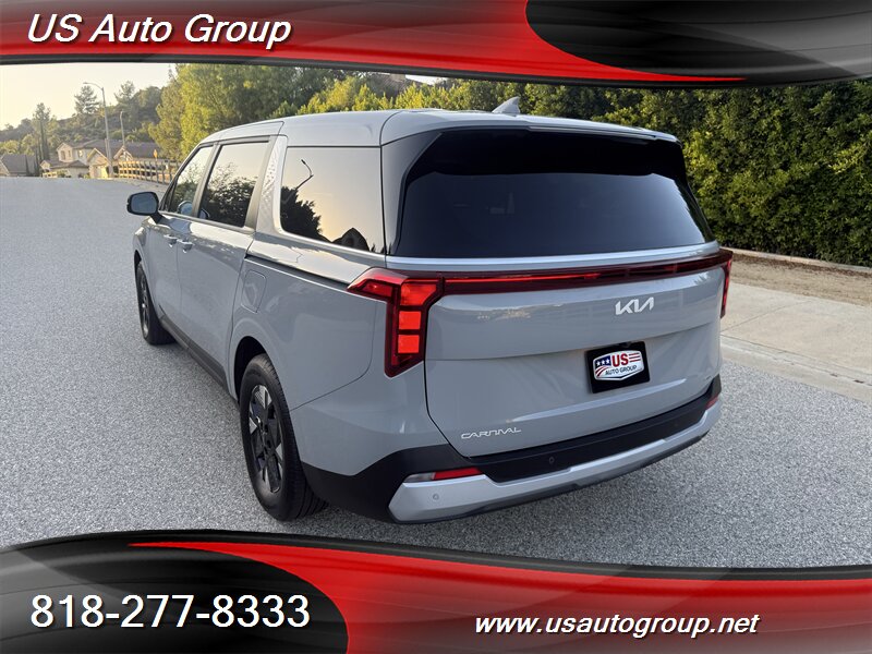 2027 Kia Carnival Hybrid LXS - Photo 6 - Sun Valley, CA 91352