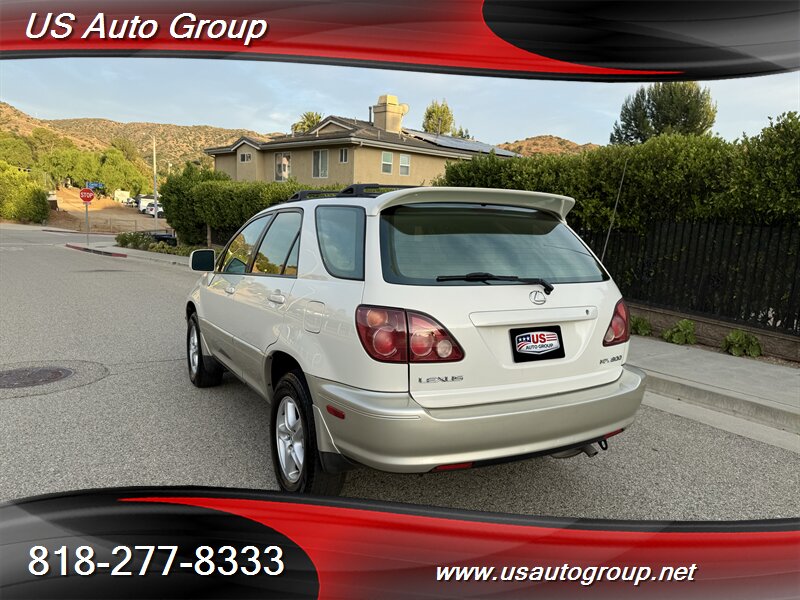 2000 Lexus RX 300 - Photo 6 - Sun Valley, CA 91352