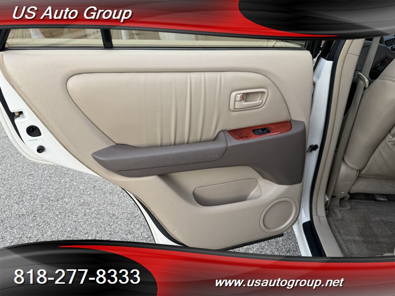 2000 Lexus RX 300 - Photo 27 - Sun Valley, CA 91352