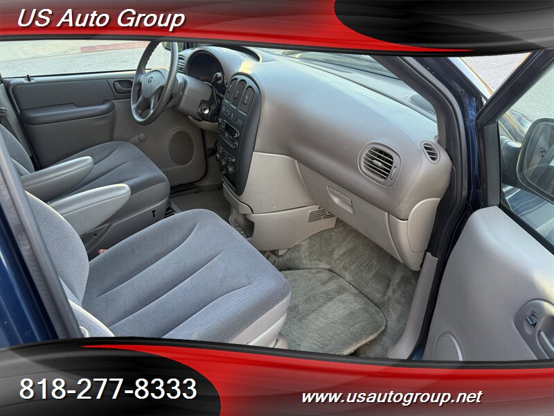 2002 Dodge Grand Caravan SE - Photo 17 - Sun Valley, CA 91352