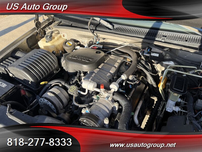 1999 Chevrolet Suburban K2500 LT - Photo 35 - Sun Valley, CA 91352