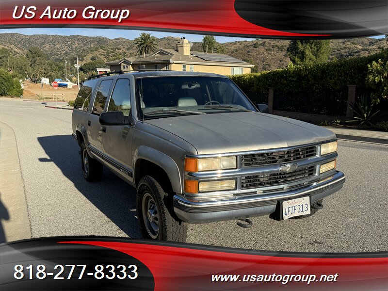 1999 Chevrolet Suburban K2500 LT - Photo 3 - Sun Valley, CA 91352