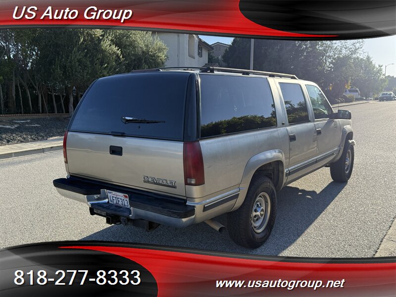 1999 Chevrolet Suburban K2500 LT - Photo 5 - Sun Valley, CA 91352
