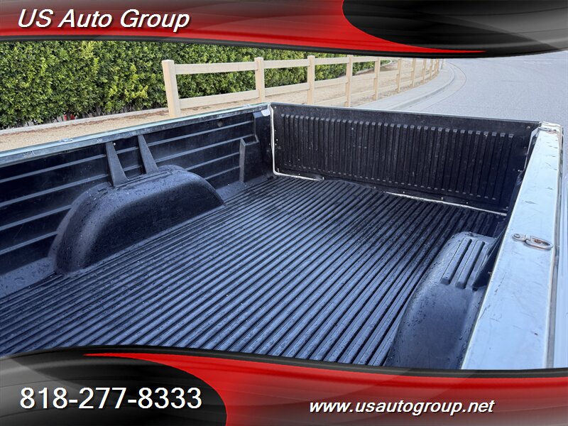 1997 GMC Sierra 3500 SLT - Photo 35 - Sun Valley, CA 91352