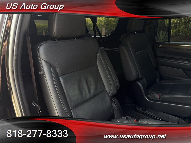 2022 Chevrolet Suburban LT - Photo 25 - Sun Valley, CA 91352
