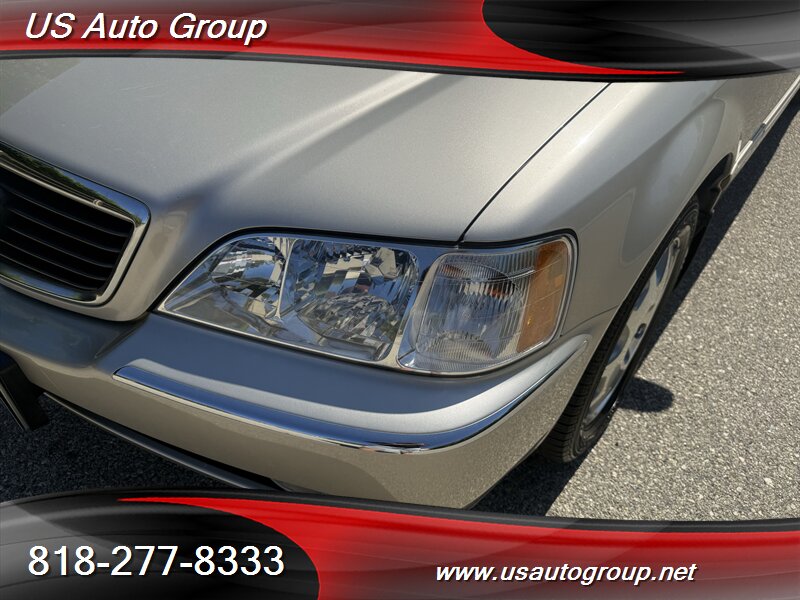 2004 Acura RL 3.5 w/Navi - Photo 9 - Sun Valley, CA 91352