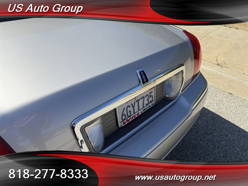 2008 Lincoln Town Car Signature Limited - Photo 14 - Sun Valley, CA 91352