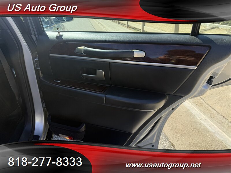 2008 Lincoln Town Car Signature Limited - Photo 22 - Sun Valley, CA 91352