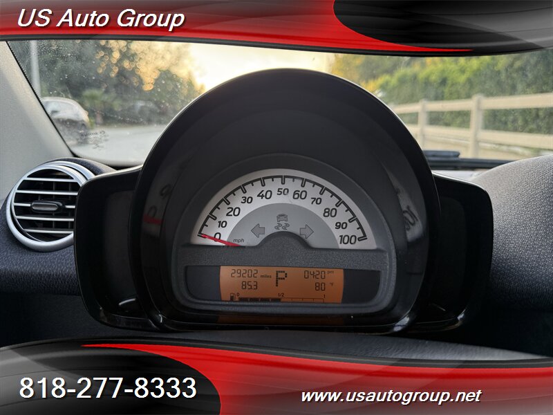 2015 Smart fortwo pure - Photo 25 - Sun Valley, CA 91352