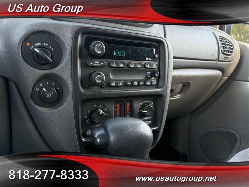 2003 Chevrolet Trailblazer LS - Photo 22 - Sun Valley, CA 91352