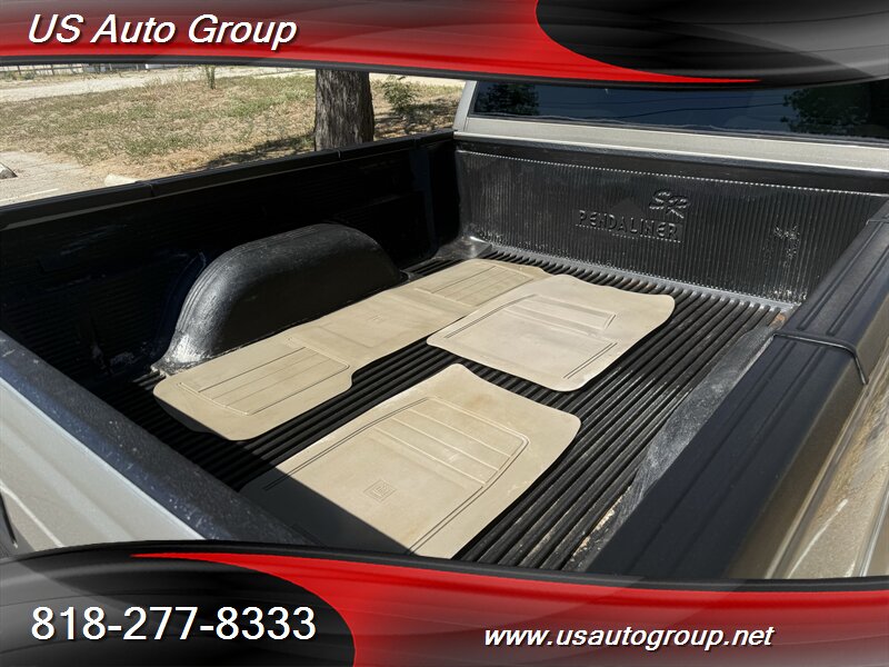 2000 Chevrolet K2500 BASE - Photo 25