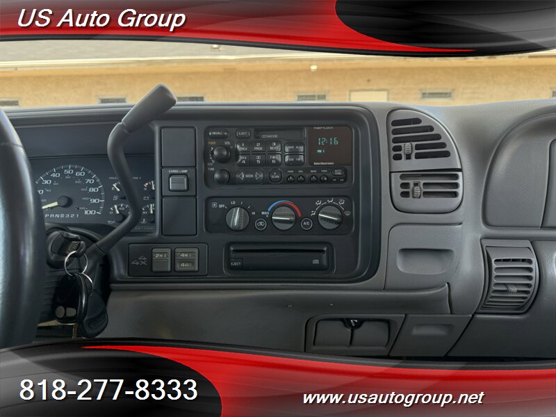 2000 Chevrolet K2500 BASE - Photo 21