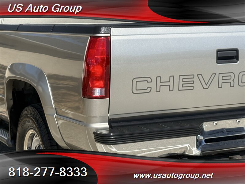2000 Chevrolet K2500 BASE - Photo 7