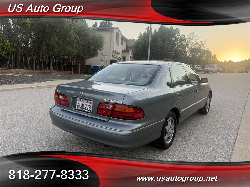 1999 Toyota Avalon XLS - Photo 5 - Sun Valley, CA 91352