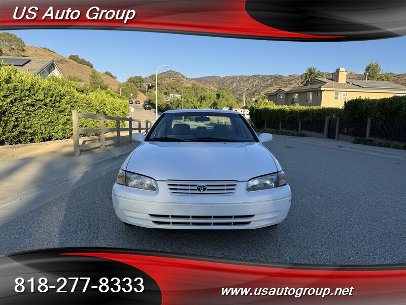 1998 Toyota Camry LE   - Photo 1 - Sun Valley, CA 91352