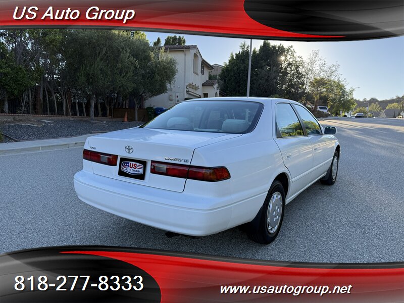 1998 Toyota Camry LE - Photo 5 - Sun Valley, CA 91352