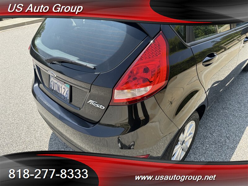 2012 Ford Fiesta SE - Photo 11 - Sun Valley, CA 91352
