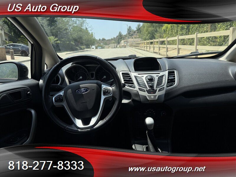 2012 Ford Fiesta SE - Photo 25 - Sun Valley, CA 91352