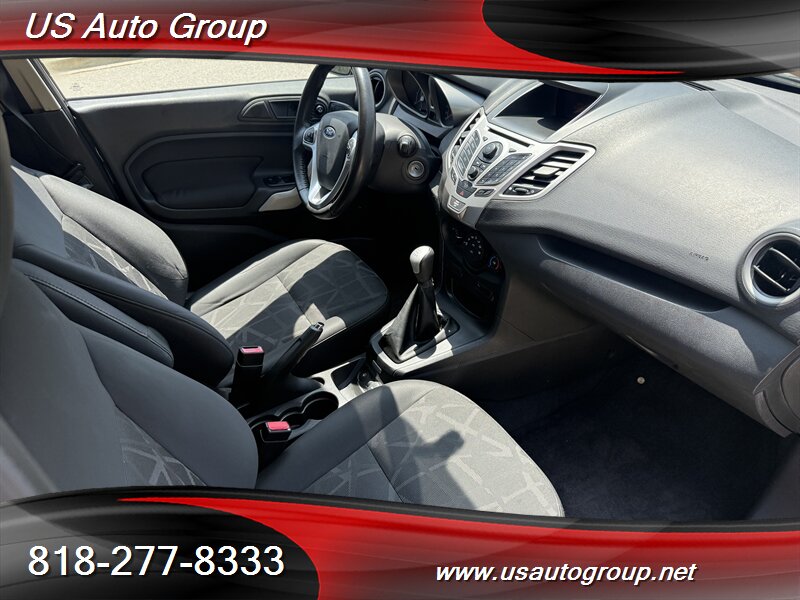2012 Ford Fiesta SE - Photo 17 - Sun Valley, CA 91352
