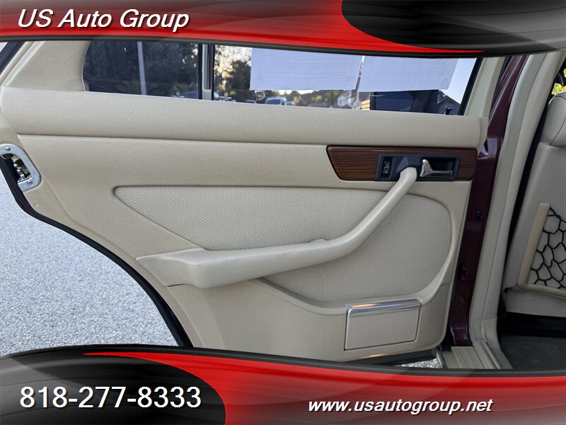 1988 Mercedes-Benz 300 SE - Photo 26 - Sun Valley, CA 91352