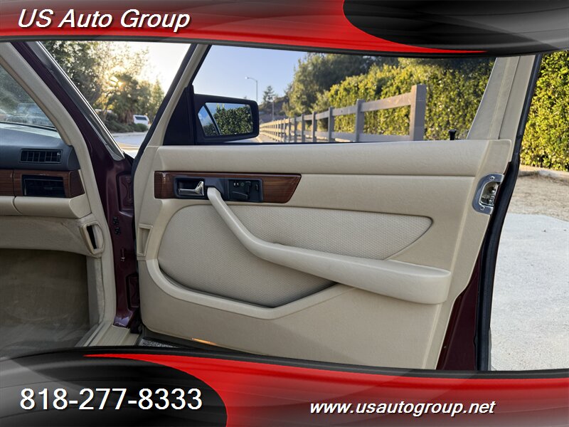 1988 Mercedes-Benz 300 SE - Photo 18 - Sun Valley, CA 91352