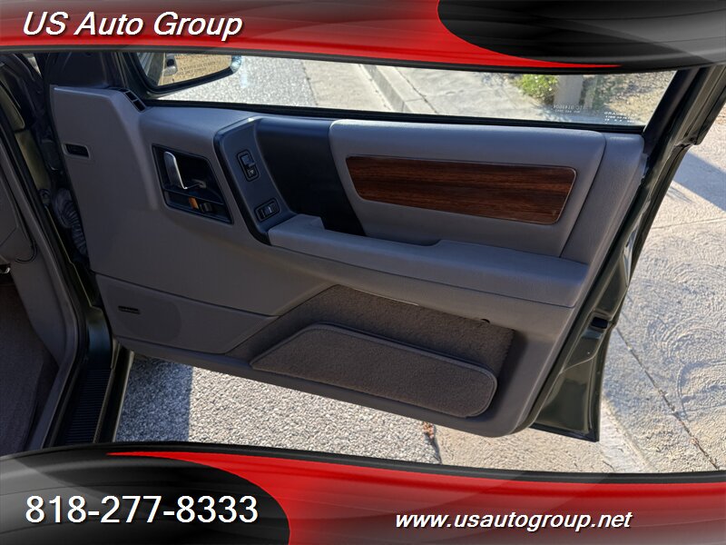 1995 Jeep Grand Cherokee Limited - Photo 14 - Sun Valley, CA 91352