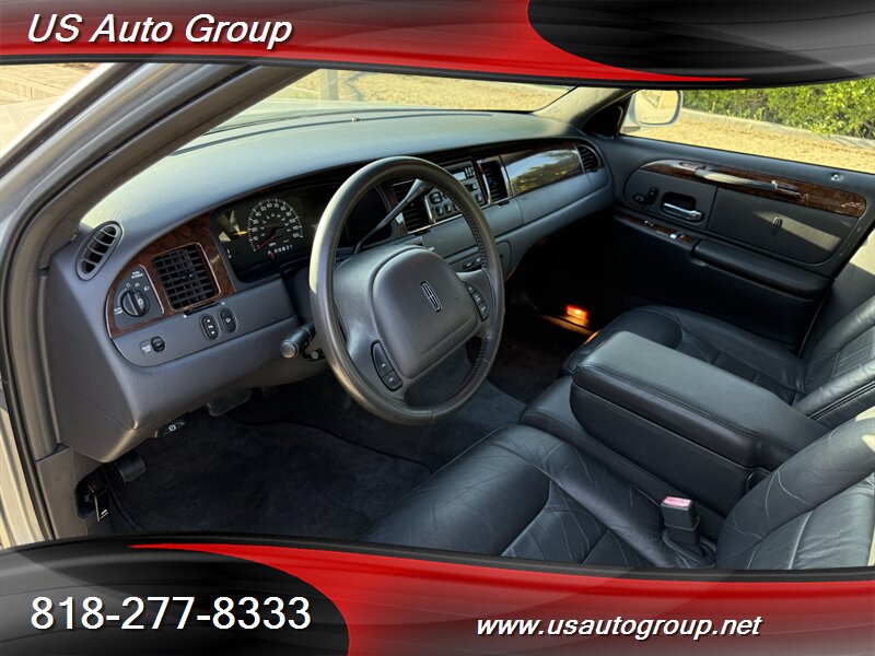 2001 Lincoln Town Car Executive L - Photo 16 - Sun Valley, CA 91352