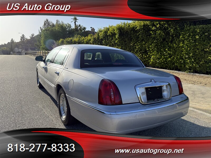 2001 Lincoln Town Car Executive L - Photo 6 - Sun Valley, CA 91352