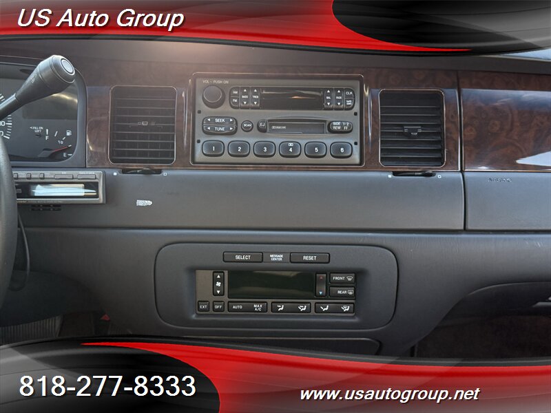 2001 Lincoln Town Car Executive L - Photo 22 - Sun Valley, CA 91352