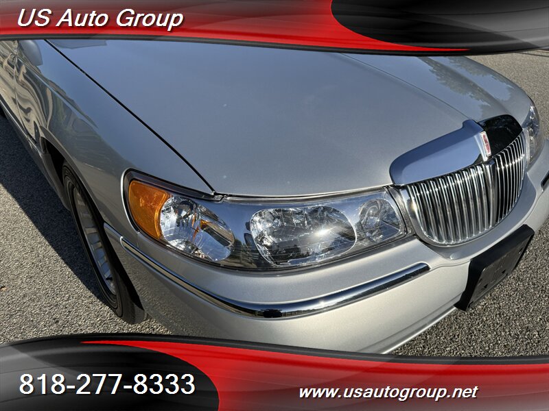 2001 Lincoln Town Car Executive L - Photo 10 - Sun Valley, CA 91352