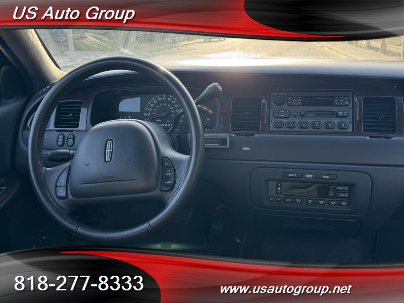 2001 Lincoln Town Car Executive L - Photo 21 - Sun Valley, CA 91352