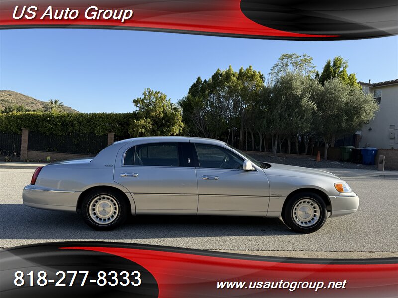 2001 Lincoln Town Car Executive L - Photo 8 - Sun Valley, CA 91352