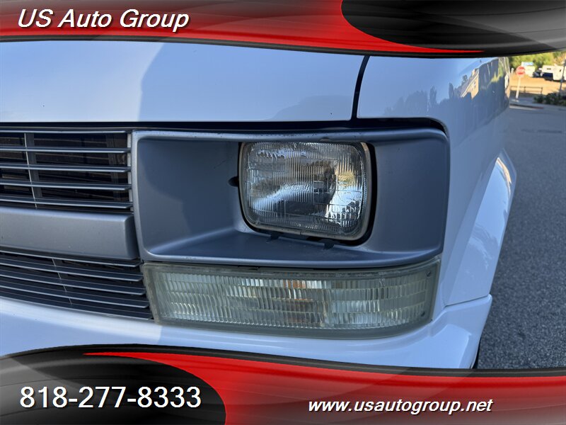 2005 Chevrolet Astro LS - Photo 9 - Sun Valley, CA 91352