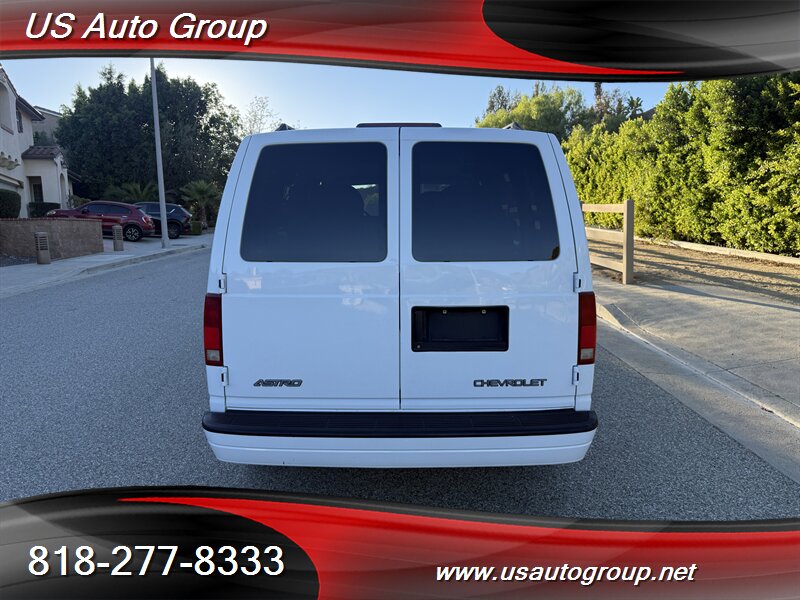 2005 Chevrolet Astro LS - Photo 4 - Sun Valley, CA 91352