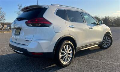 2017 Nissan Rogue SV   - Photo 2 - Delran, NJ 08075