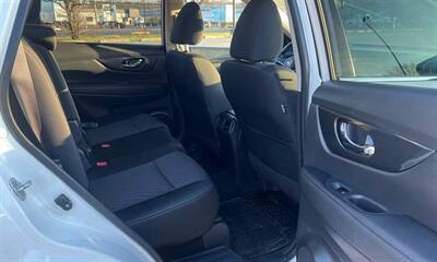 2017 Nissan Rogue SV   - Photo 18 - Delran, NJ 08075